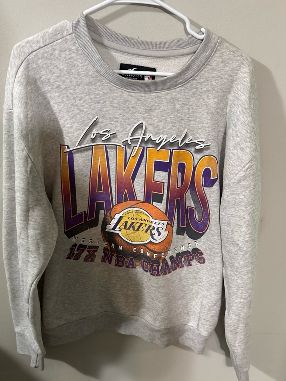 Hollister Gray Los Angeles Lakers Graphic Crewneck